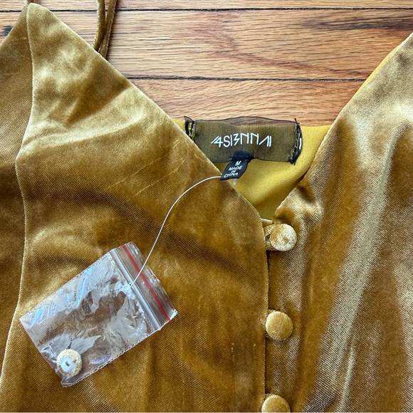 NWT 4SI3NNA Mustard Gold Velvet Button Front - Picture 3 of 3